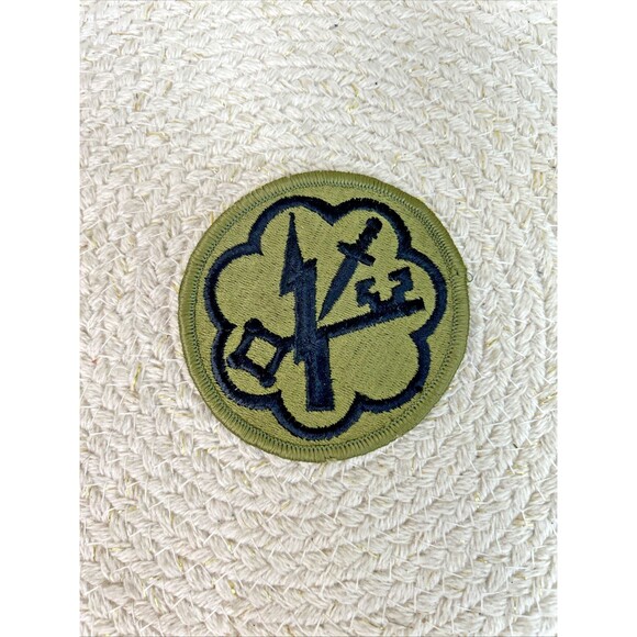 US Army Iron-on Patches Health Services Command Patches Lot Of 4 - Picture 7 of 8